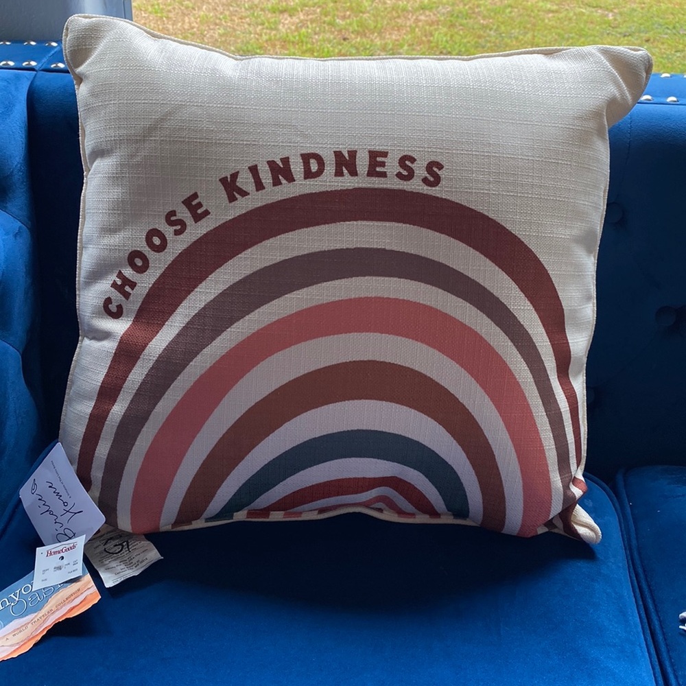 Choose to be Kind Accent Pillow 20 x 18 NEW